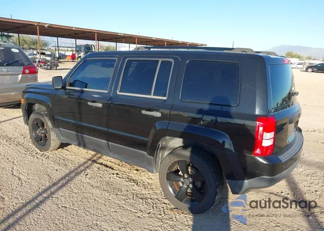 2014 Jeep Patriot Altitude z USA, uszkodzony, nr VIN 1C4NJPBA8ED690324